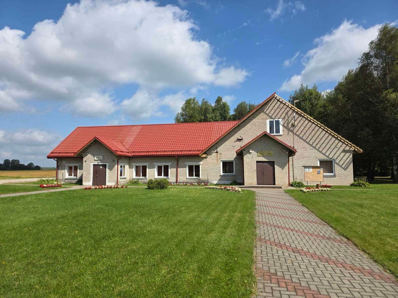 Visuomeninis pastatas